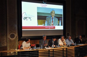 The ITER Project, which Director-General Motojima presented as ''innovation itself,'' was the focus of strong interest last weekend at the Rencontres Economiques in Aix-en-Provence. (Click to view larger version...)