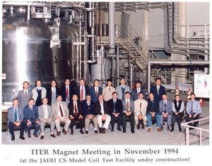 The ITER Magnet Meeting at JAERI 18 years ago. First row: fourth from left Peter Titus (PPPL); Hiroshi Tsuji (JAERI Superconducting Lab); Bruce Montgomery (MIT Division Head); Ettore Salpietro (Magnet Group Leader in EFDA); Carlo Sborchia. Second and third after Carlo are Pietro Barabaschi (Broader Approach Head at F4E) and Cees Jong (Magnet structural engineer at IO). Second row from left: Neil Mitchell (IO), Kiyoshi Okuno (JA-DA), and (last person on the right) Kiyoshi Yoshida (JT-60SA Magnet Manager). (Click to view larger version...)