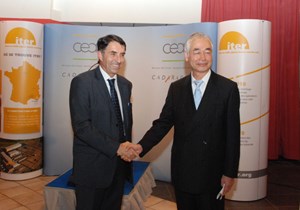 Maurice Mazière, who was appointed Director of CEA-Cadarache last July, and ITER Director-General Motojima, who arrived at ITER at about the same time. Here they participate in the ''Cérémonie des vœux'' on Tuesday 11 January. (Click to view larger version...)