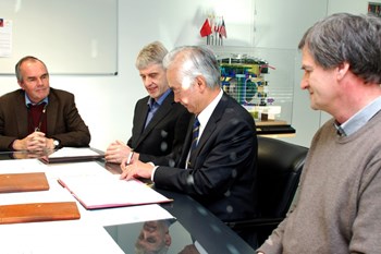 On 15 December 2014, ITER Director-General Osamu Motojima signed three Procurement Arrangements: the Electron Cyclotron Plant Controller and the Subsystem Control Unit Procurement Arrangement; the In-Vessel Viewing System Procurement Arrangement (pictured); and the Blanket Module Connector Procurement Arrangement (see next picture). (Click to view larger version...)