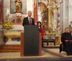 ITER-Director Osamu Motojima and his wife during the opening ceremony at the Engelberg Abbey. To their right: Abbot Berchtold Mueller. (Click to view larger version...)