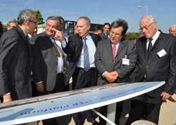 ITER's Deputy Director-General Carlos Alejaldre presents the ITER site to French Minister Mercier (2nd from left). Also present are CEA Administrator-General Bernard Bigot (left); Regional Prefect Michel Sappin and Bernard Jeanmet-Peralta, the Mayor of Manosque. (Click to view larger version...)