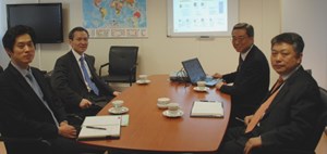The Korean Ambassador to France, Heun-Shin Park (second from left), the First Secretary of commercial affairs (left), ITER Director-General Ikeda, and his Deputy Kim Yong-Hwan (right). (Click to view larger version...)