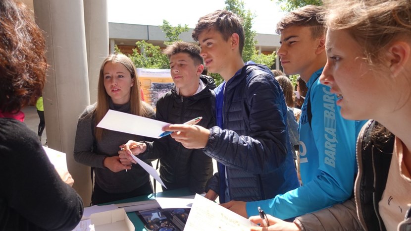 Located in nearby Manosque, the International School of Provence-Alpes-Côte d'Azur (EIPACA) was established to serve the needs of the ITER Project, but also benefits the local community. From 20 to 24 May, a week of celebration took place to mark 10 years in the school's permanent location. (Click to view larger version...)