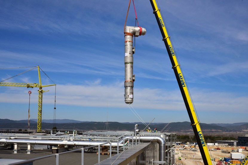 The two cryoline spools that were installed on Thursday are the first elements of the future link between the cryoplant and the Tokamak Building. (Click to view larger version...)