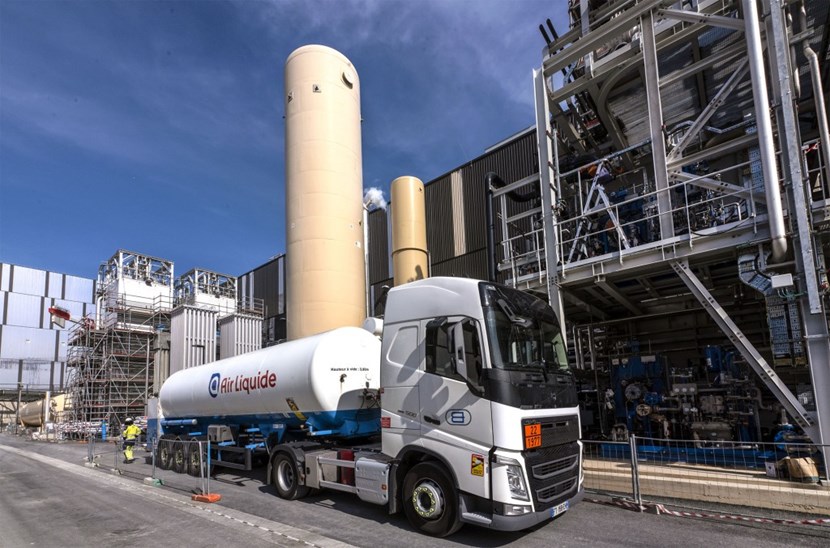 Over the past week, a succession of Air Liquide trucks transferred approximately 240 cubic metres of liquid nitrogen into the cryoplant's 20-metre-tall vertical storage tank. (Click to view larger version...)
