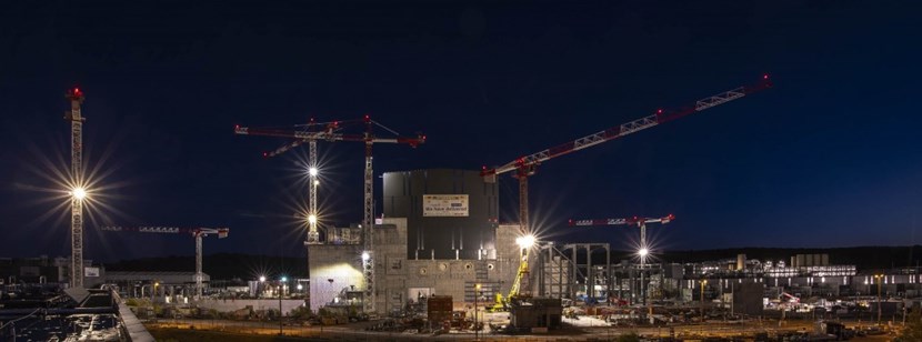 As the November night descends on ITER, powerful worksite lights reveal the many details of a familiar and ever-changing landscape. (Click to view larger version...)