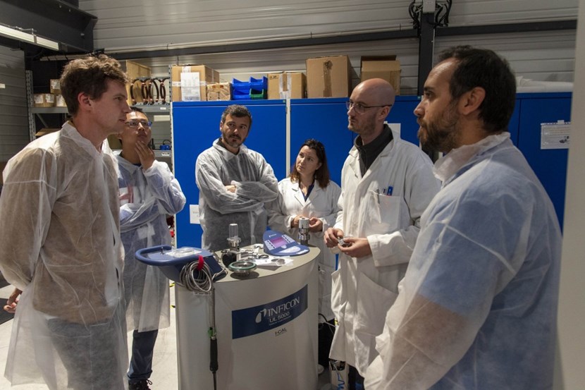Participants from the ITER Organization and from the Domestic Agencies attended lectures on vacuum quality, qualification, material requirements and leak testing, and took part in a practical session in the vacuum lab (photo). (Click to view larger version...)
