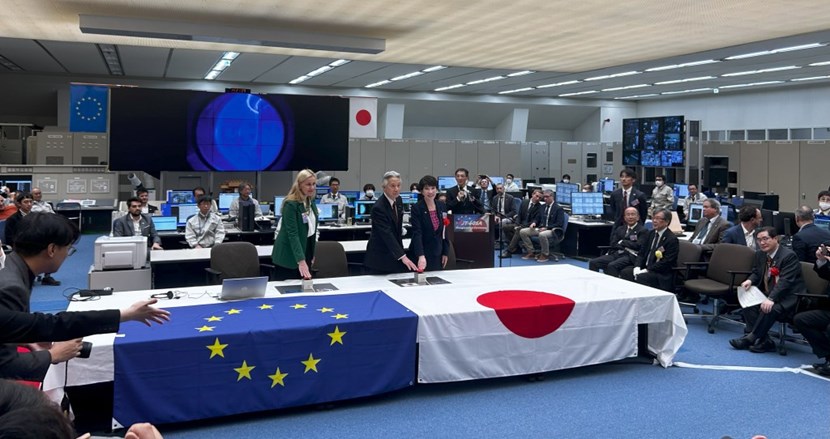 ''Please show us now what JT-60SA can do!'' said Sam Davis, the deputy project leader. And the European Commissioner for Energy, Kadri Simson, together with Japan's Minister for Education, Culture, Sports, Science and Technology, Masahito Moriyama, and Japan's Minister of State for Science and Technology Policy, Sanae Takaichi, did exactly that: by pressing the red button, they initiated the sequence of a 10-second, one--million-ampere, 80-million-degree plasma. (Click to view larger version...)