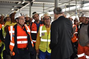 DG_with_workers.jpg
