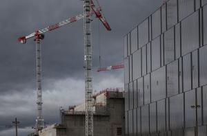 Dark_skies_graphic_buildings_small__2.jpg