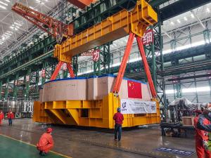 PF6_CHINA_leaves_factory_2_ed.jpg