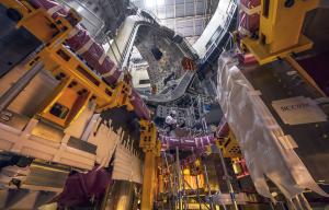 Down_Under_Cryostat_Base_1b_small_OK.jpg