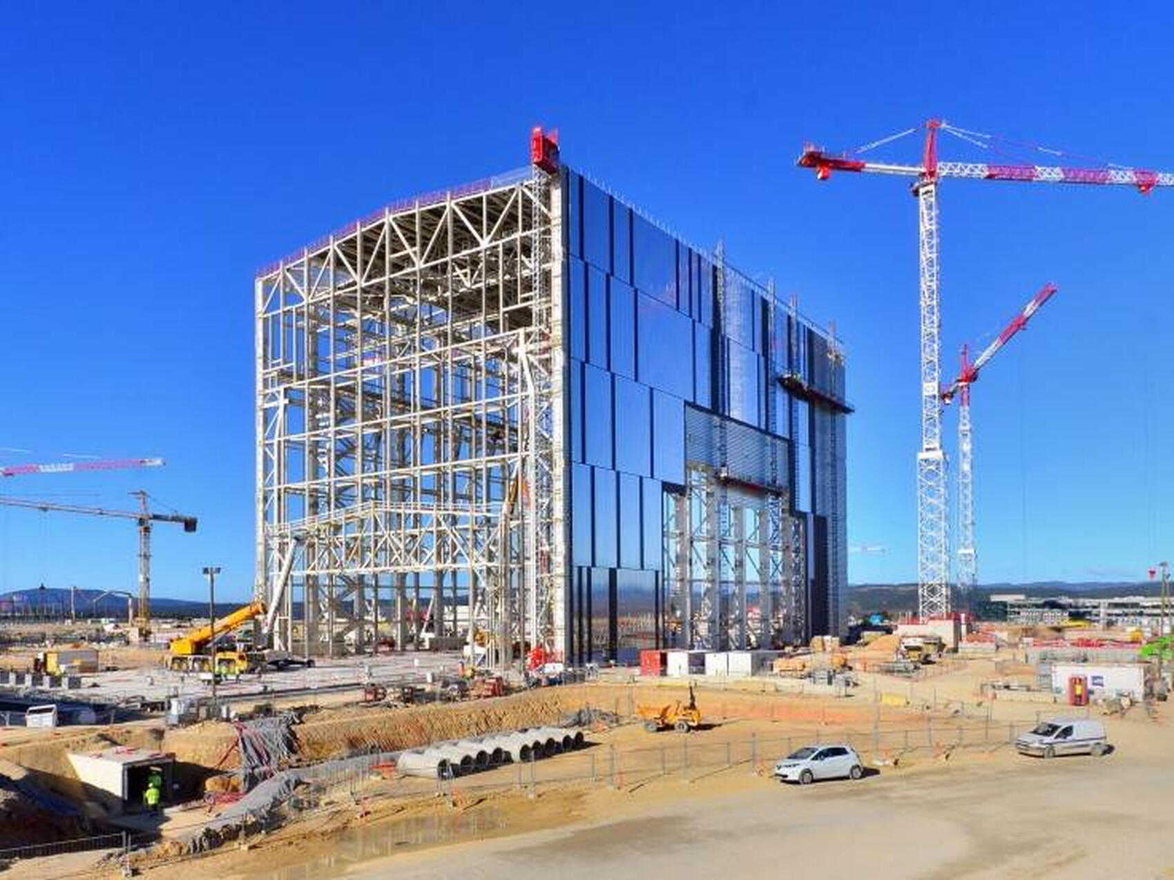 Un bâtiment qui reflète le passage des saisons