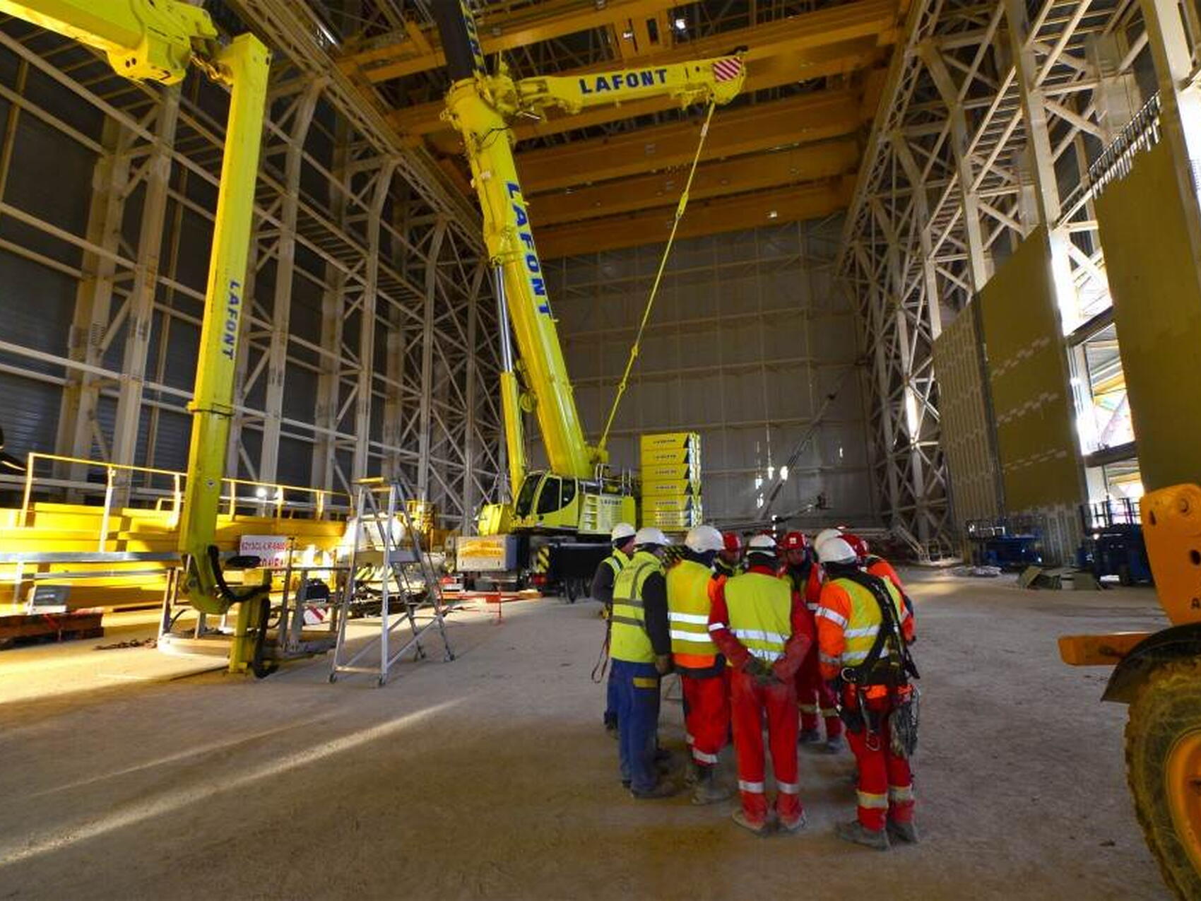 Installation du deuxième pont roulant en décembre
