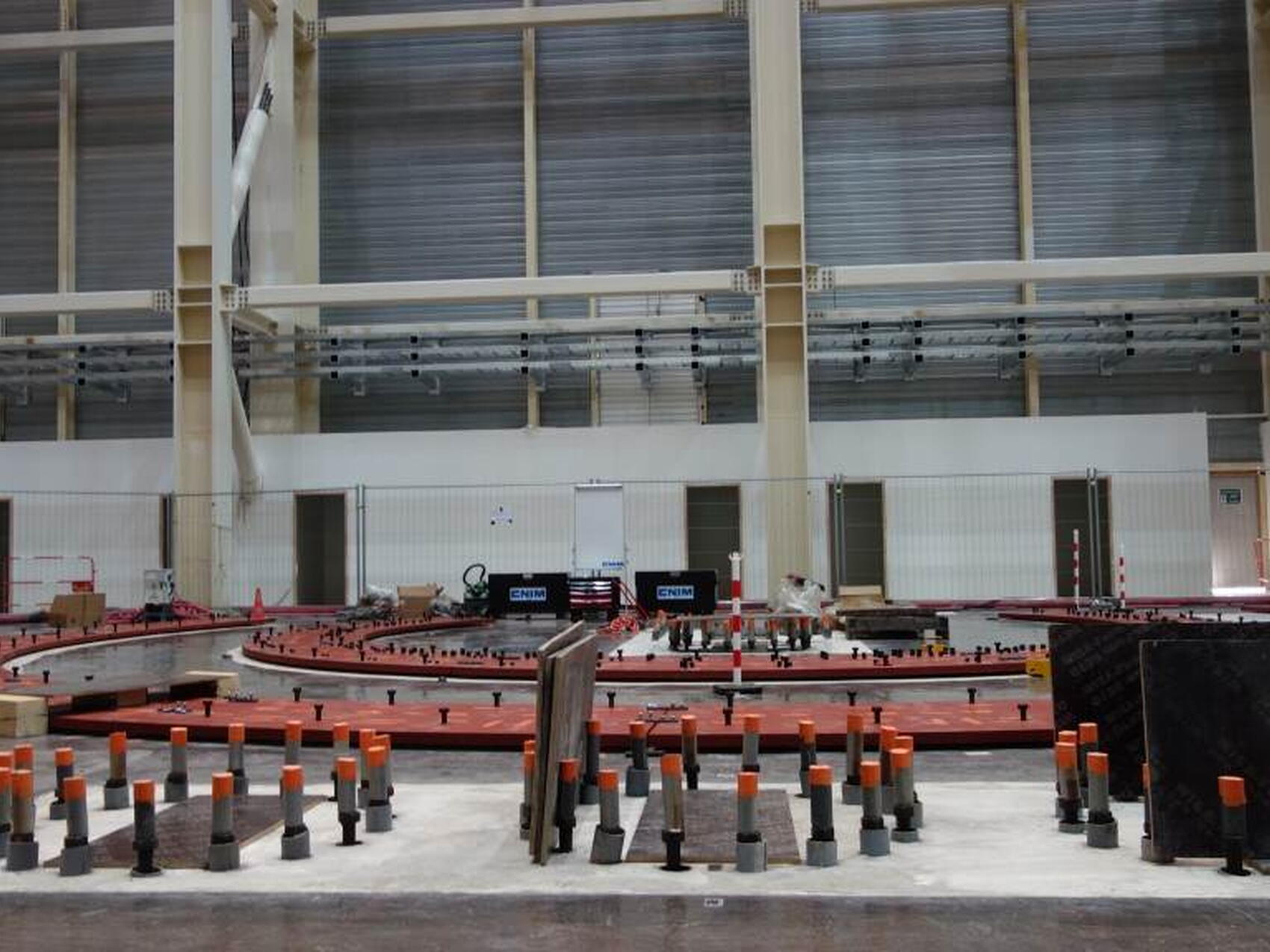 Travaux d'assemblage en cours