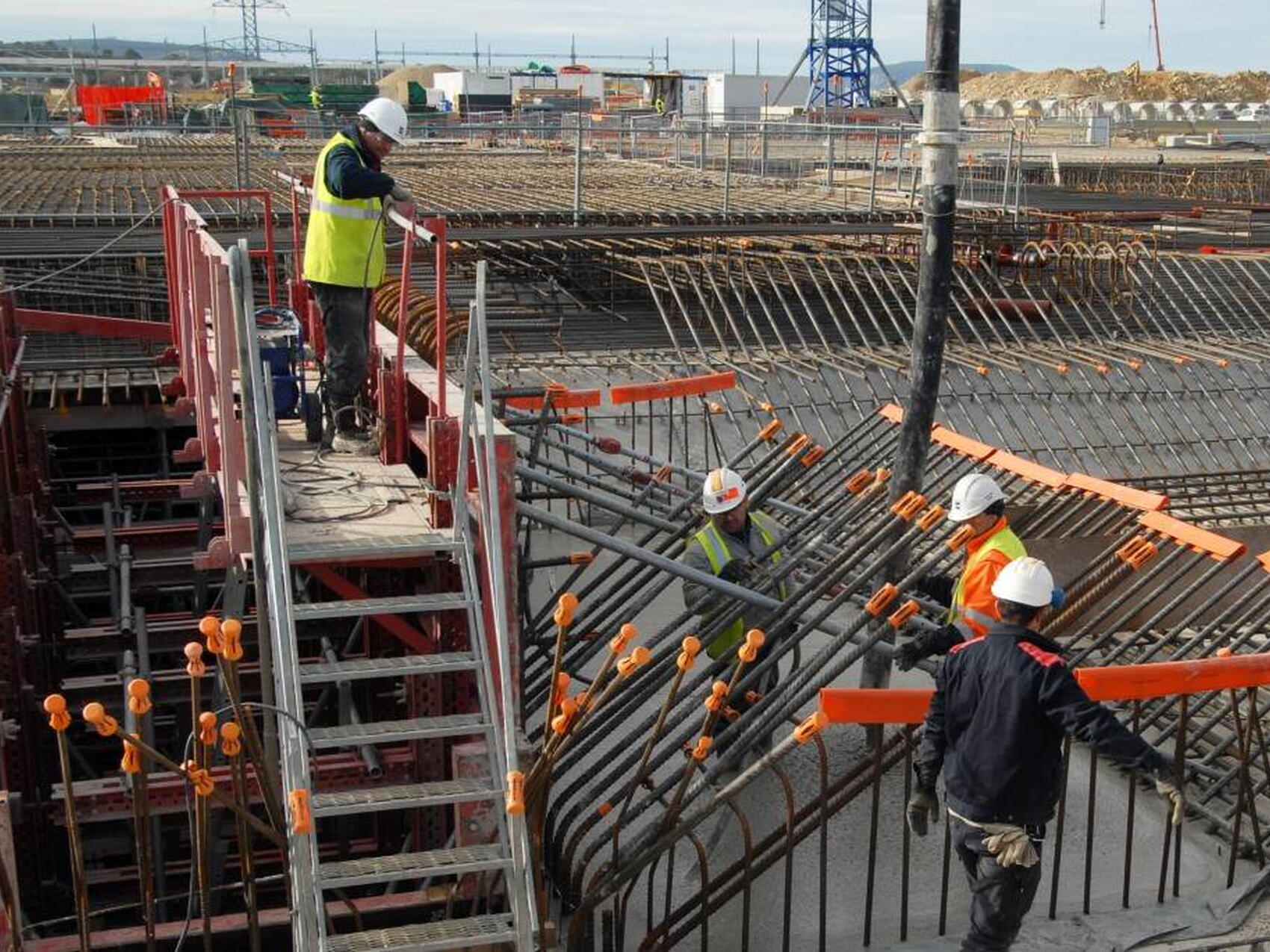 Les pieds dans le béton 