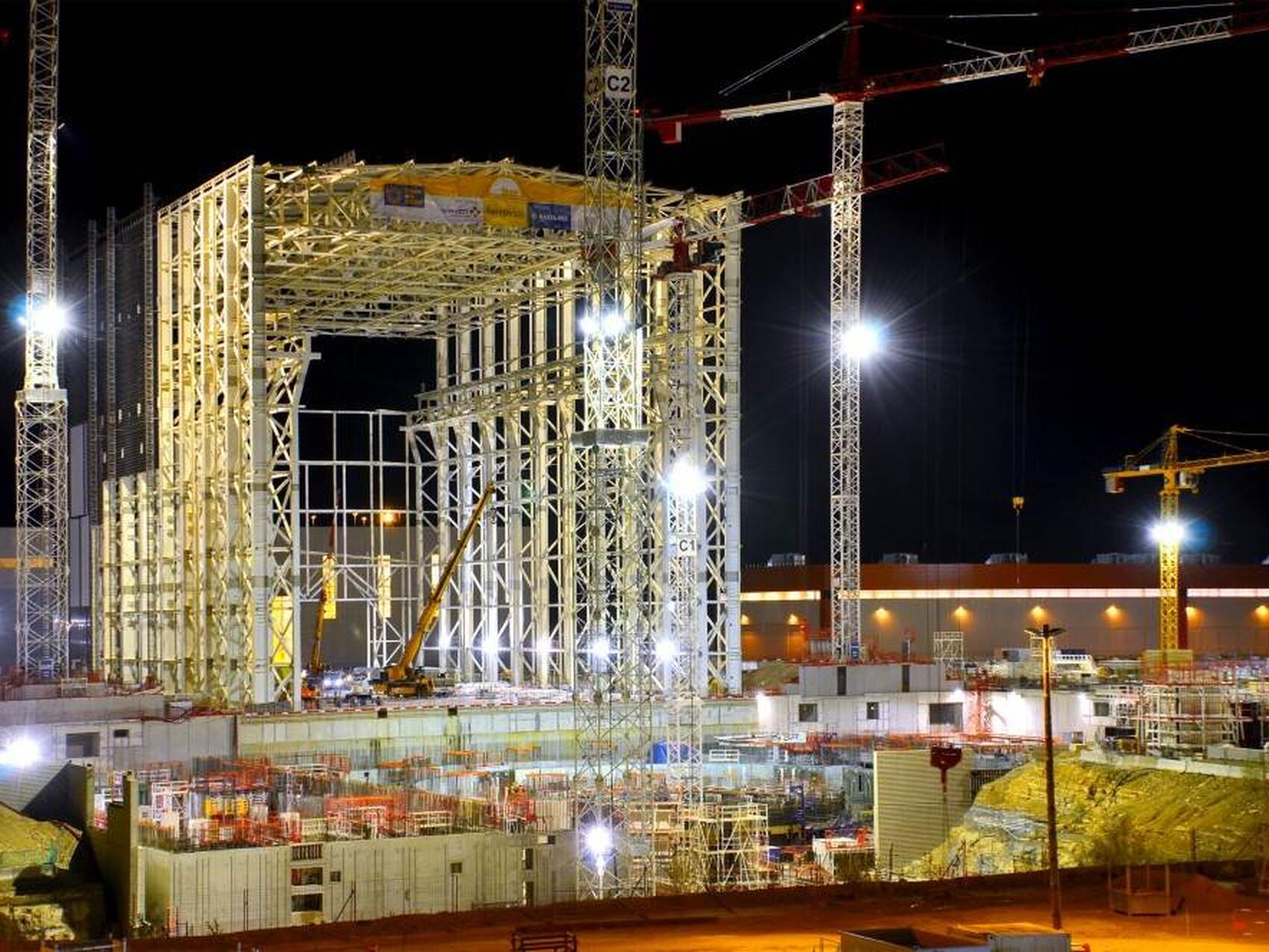 On commence les opérations de bardage