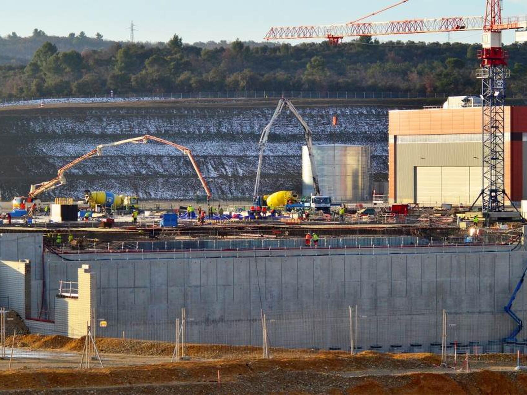 Le coulage démarre tôt le matin