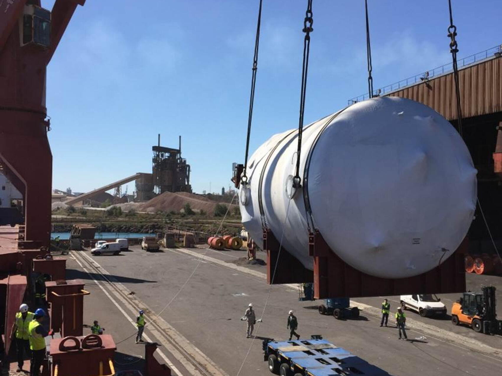 Successful ocean crossing for three US drain tanks
