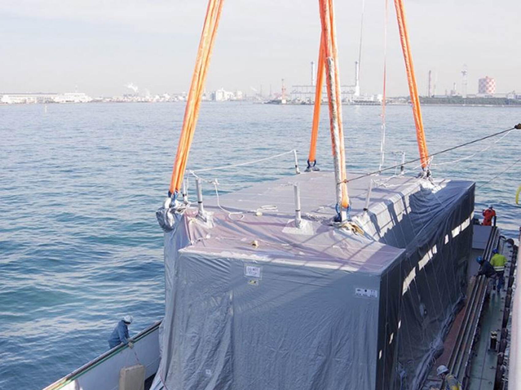 Toroidal field coil case, travelling from Japan