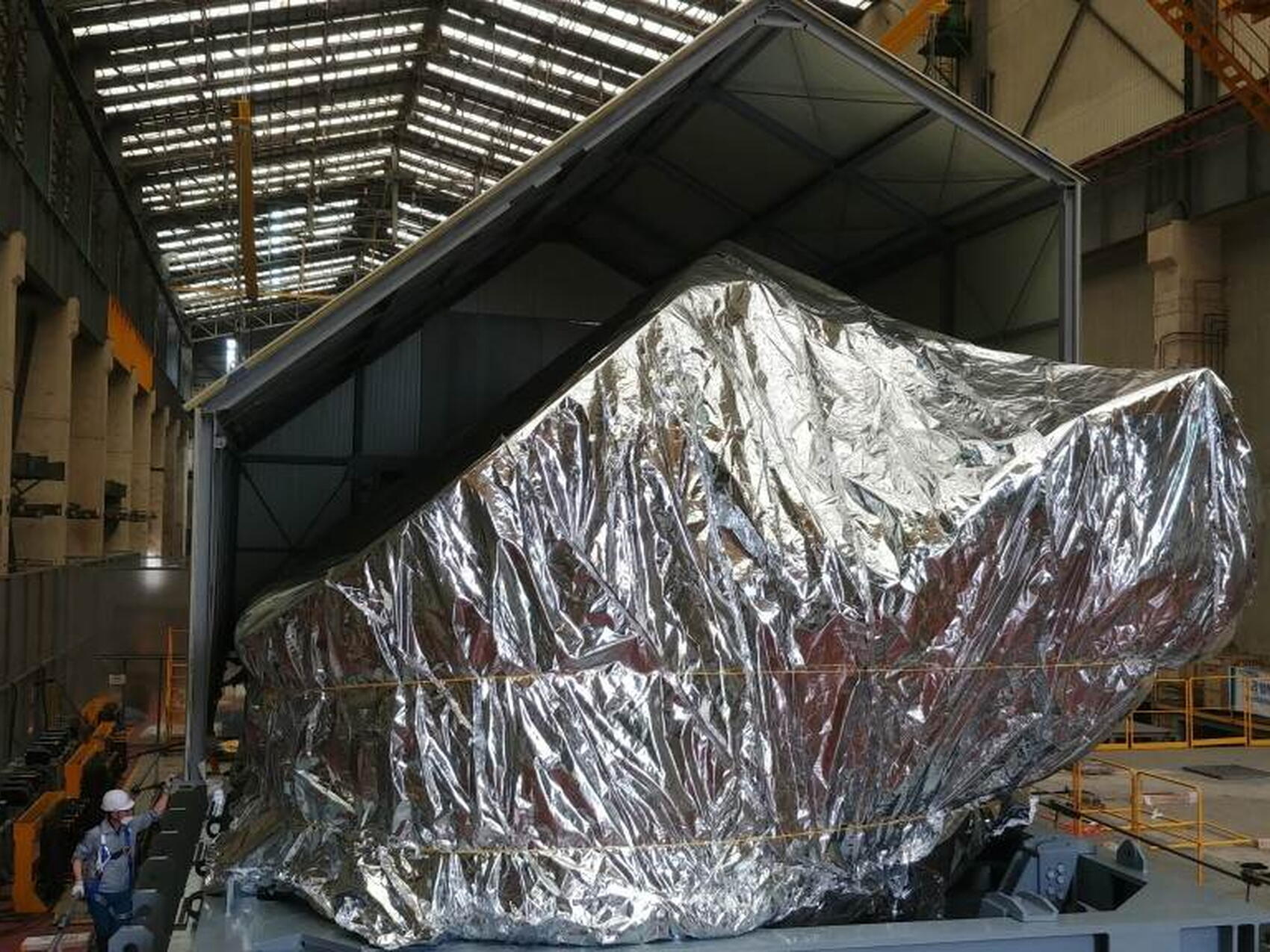 Vacuum vessel sector #6: ready to ship