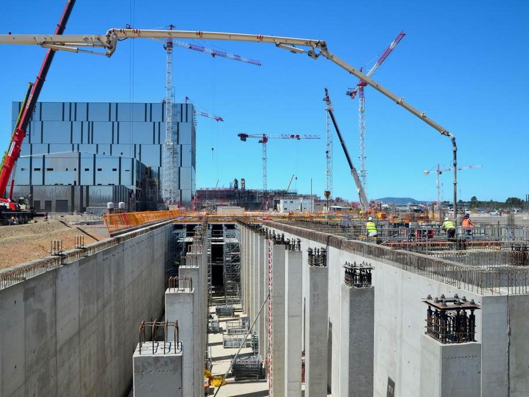 Des bassins en cours de réalisation