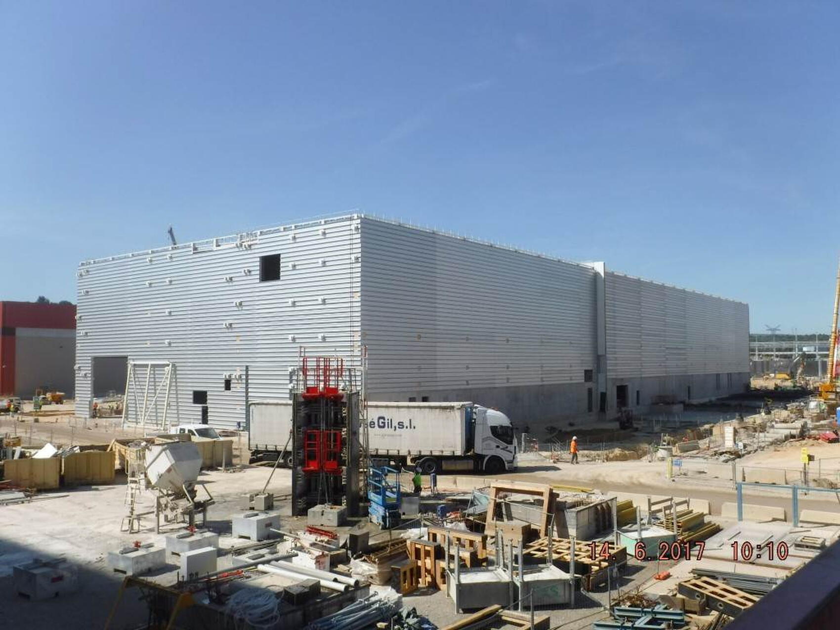 Une usine de 5 400 m²
