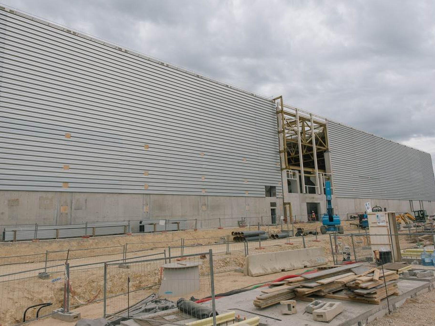 Presque entièrement recouvert