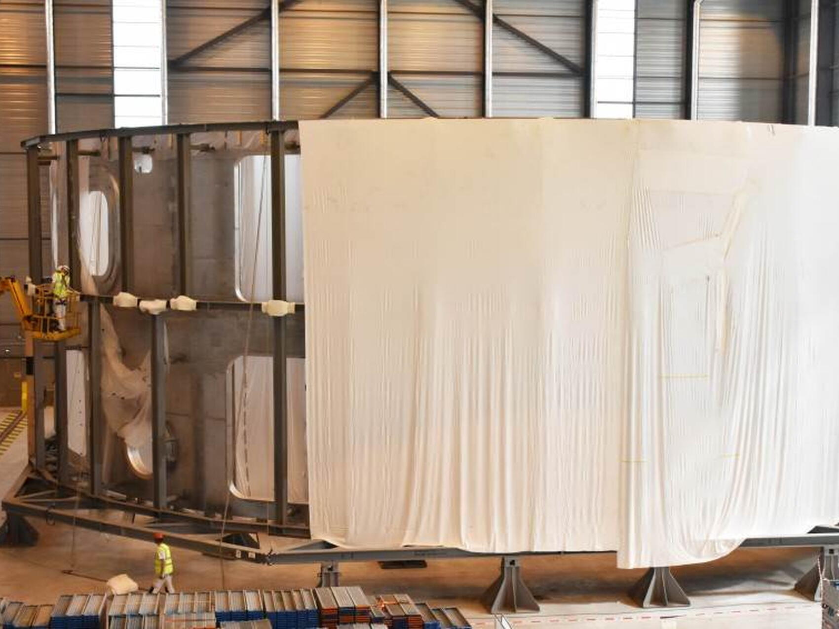 A cocoon for the cryostat