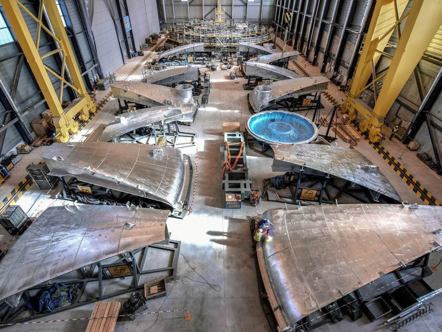 Top lid segments unveiled