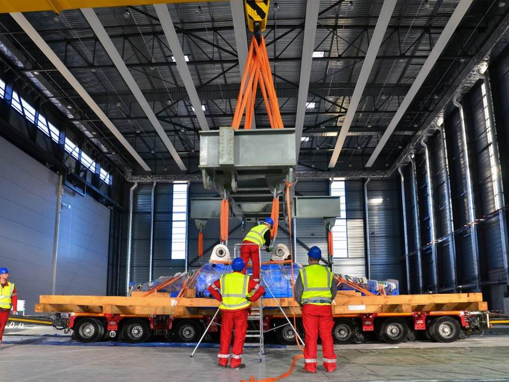 With the help of the gantry crane