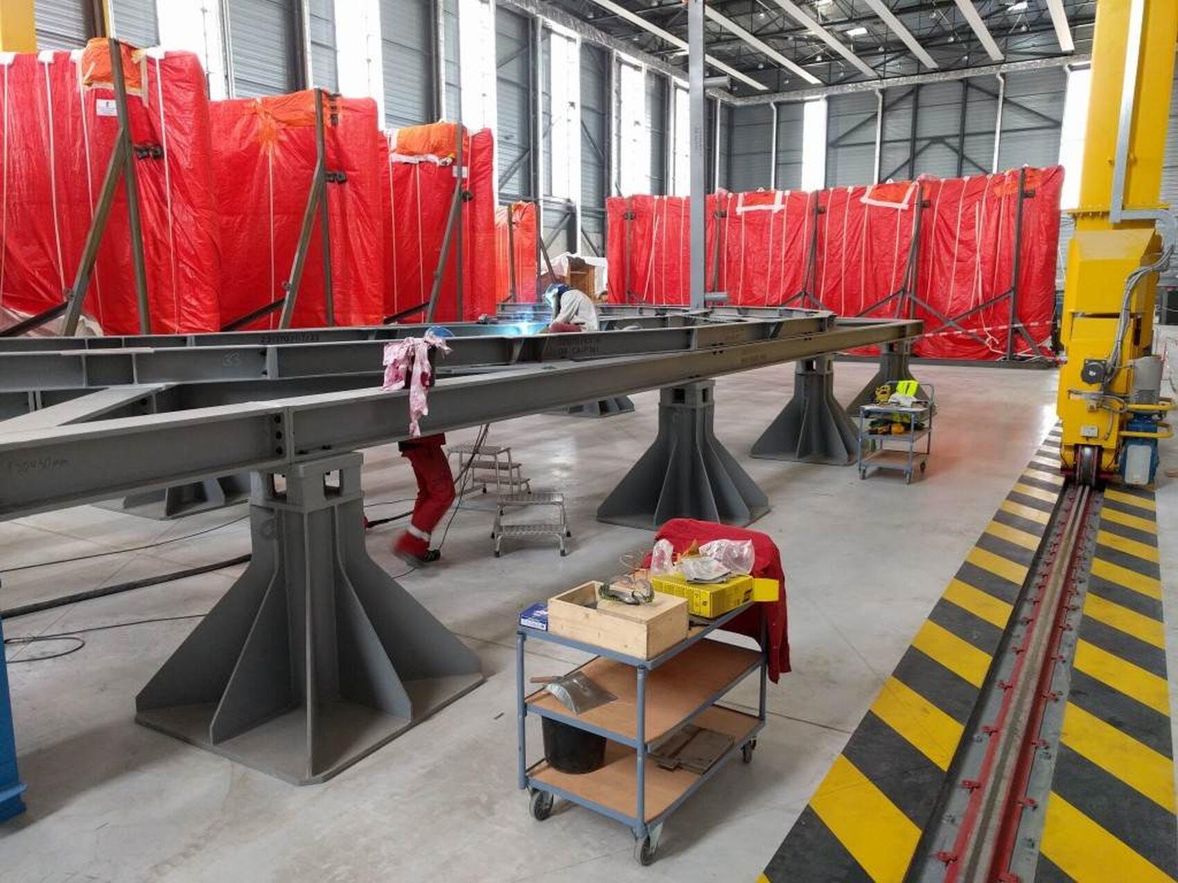 Preparing to assemble the next cryostat section