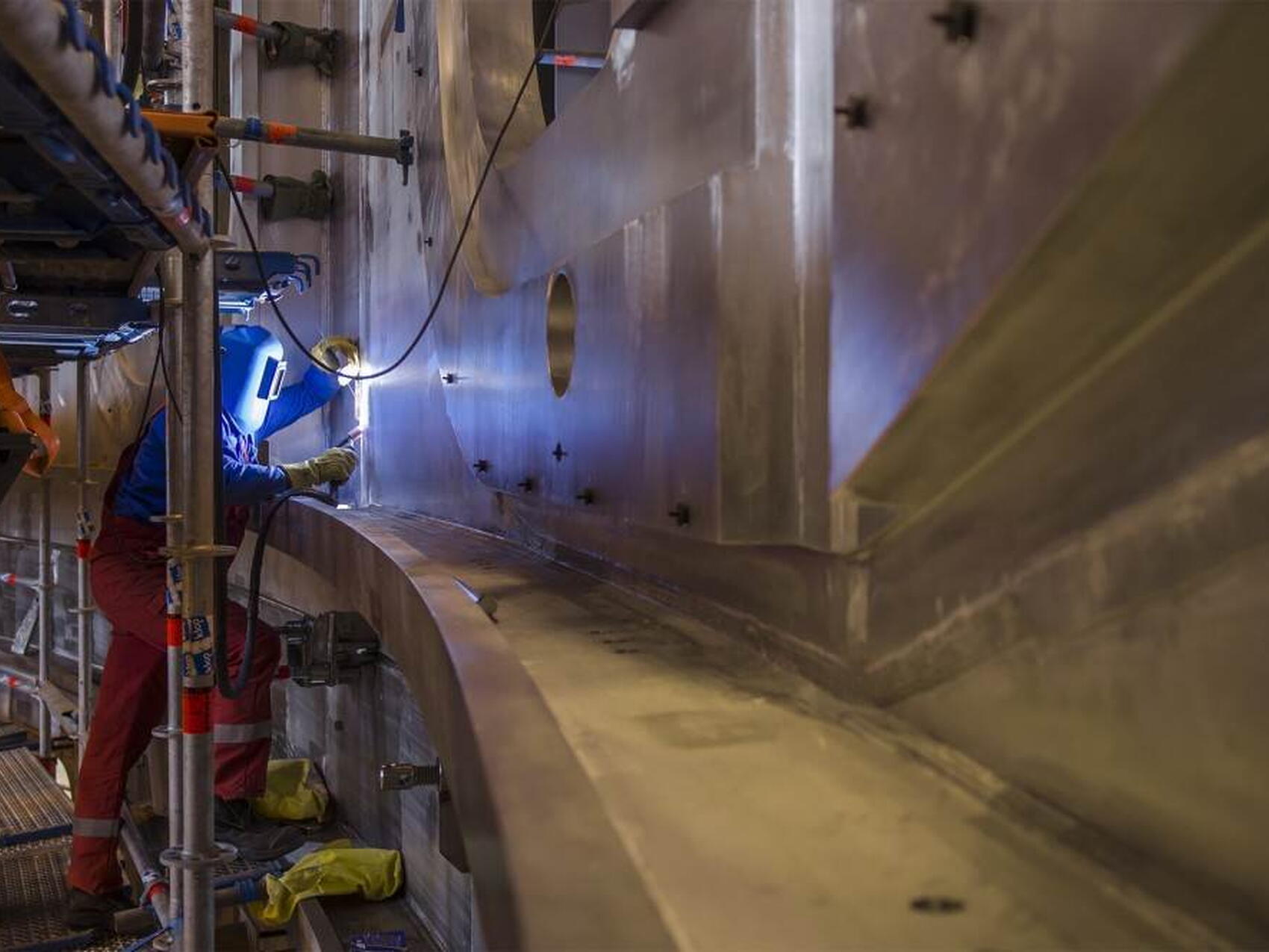 New phase for lower cylinder