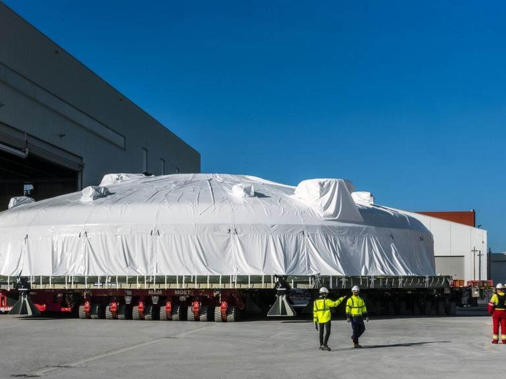 6 self-propelled modular transporters