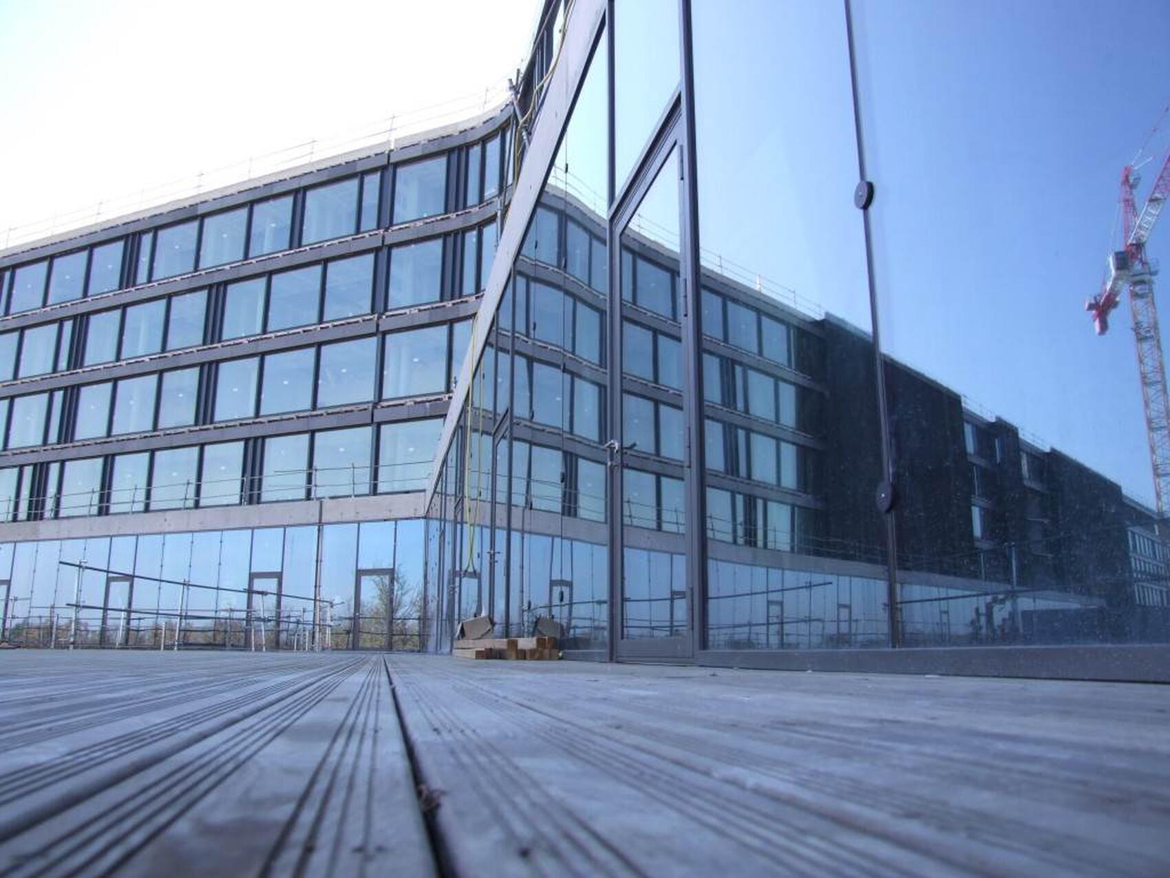 Pose de brise-soleil verticaux