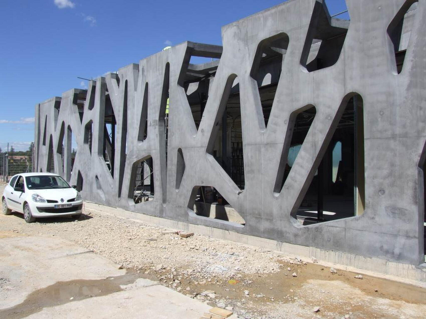 Le bâtiment de contrôle d'accès