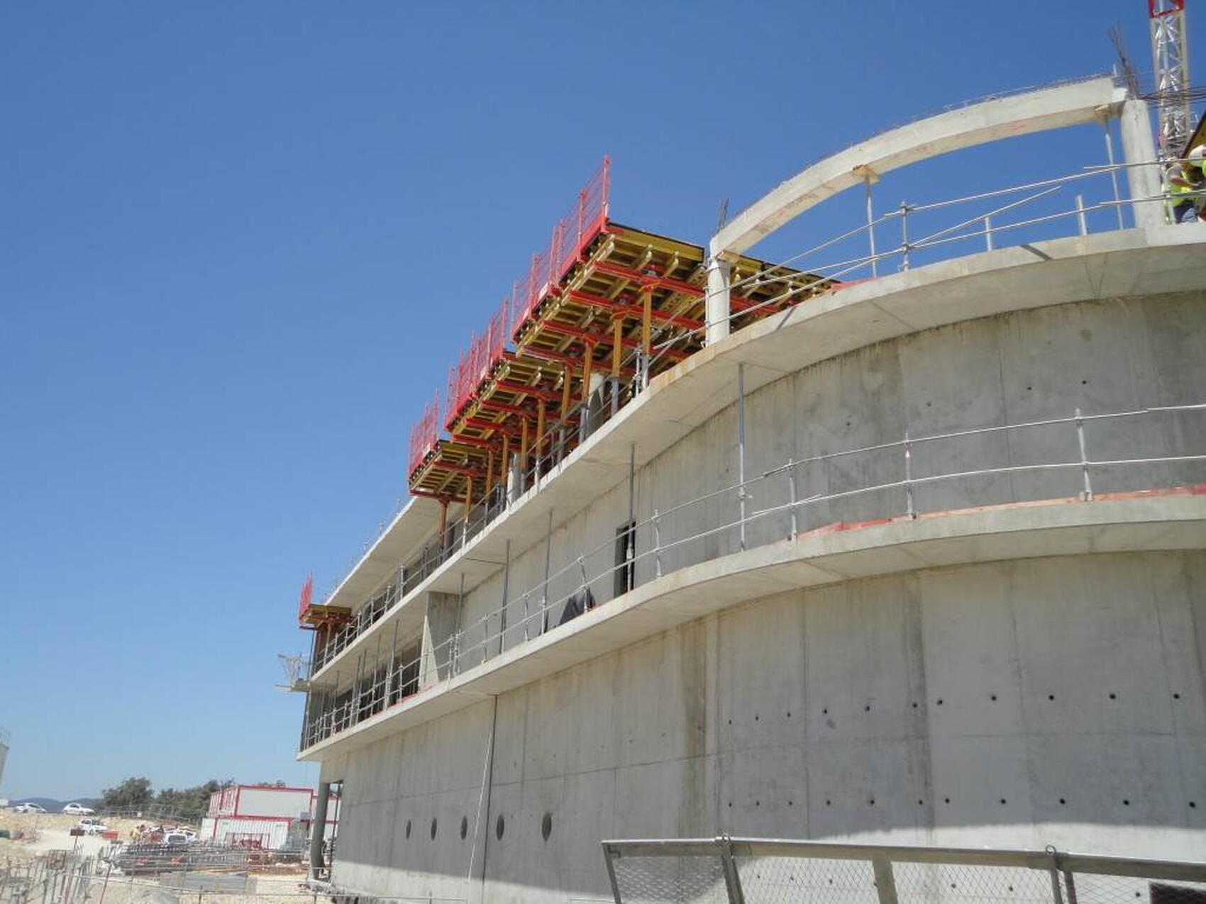 Le plancher de béton prend forme