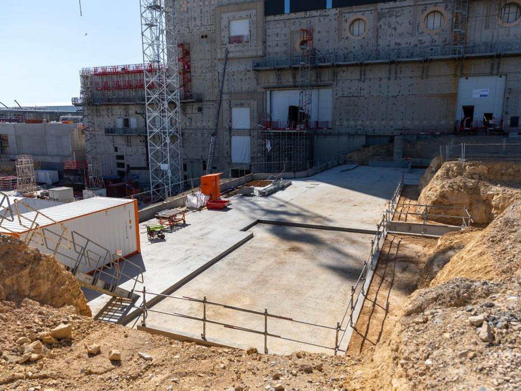 Neutral beam power buildings: status June 2021