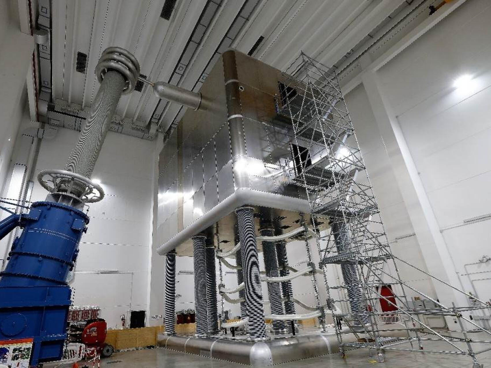 MITICA: first integrated power supply tests