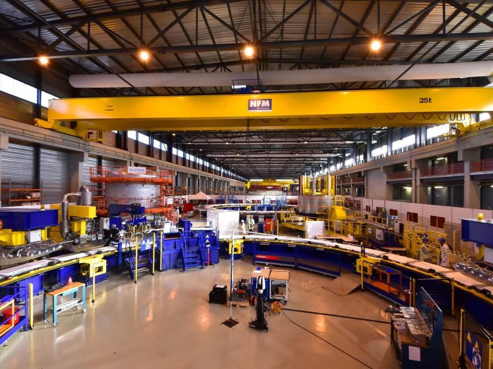 La fabrication bat son plein