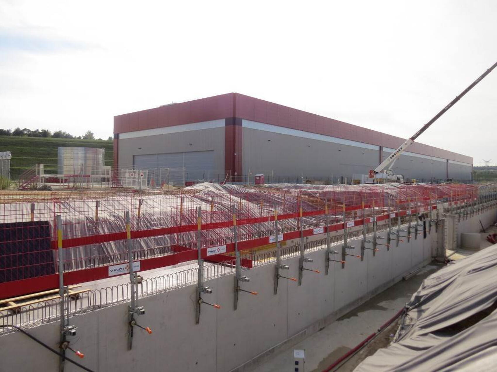 Closing up the galleries