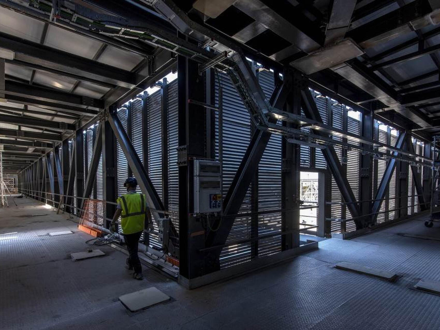 Inside the cryobridge