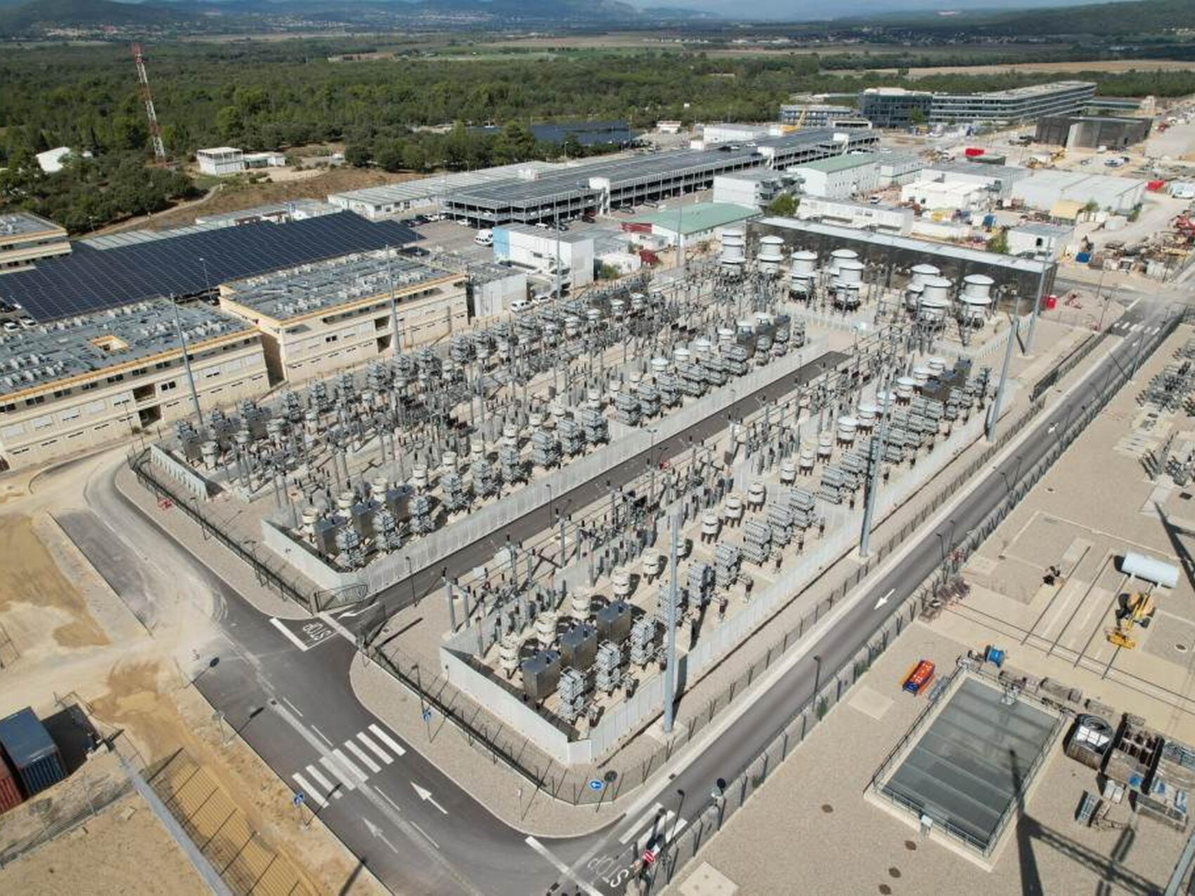 Reactive power compensation