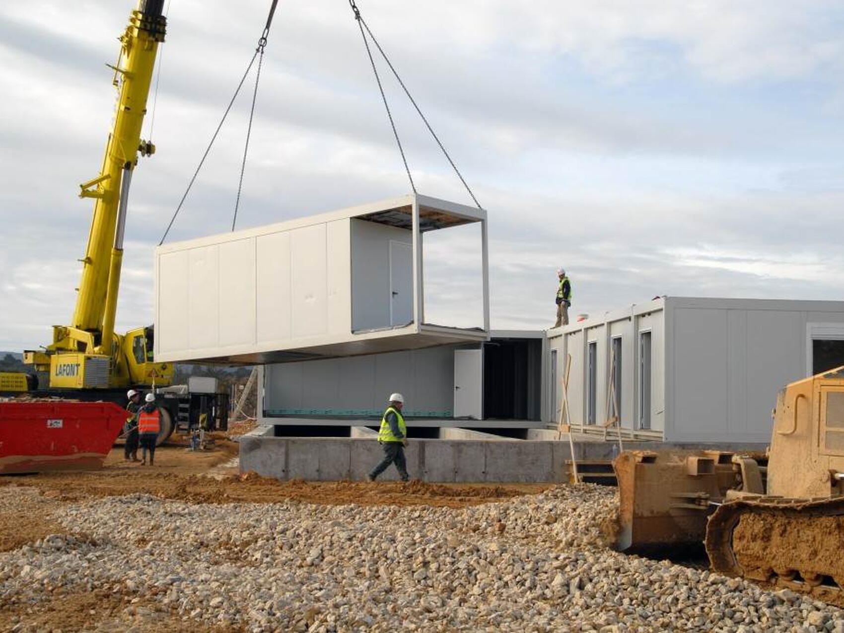 Temporary office structures