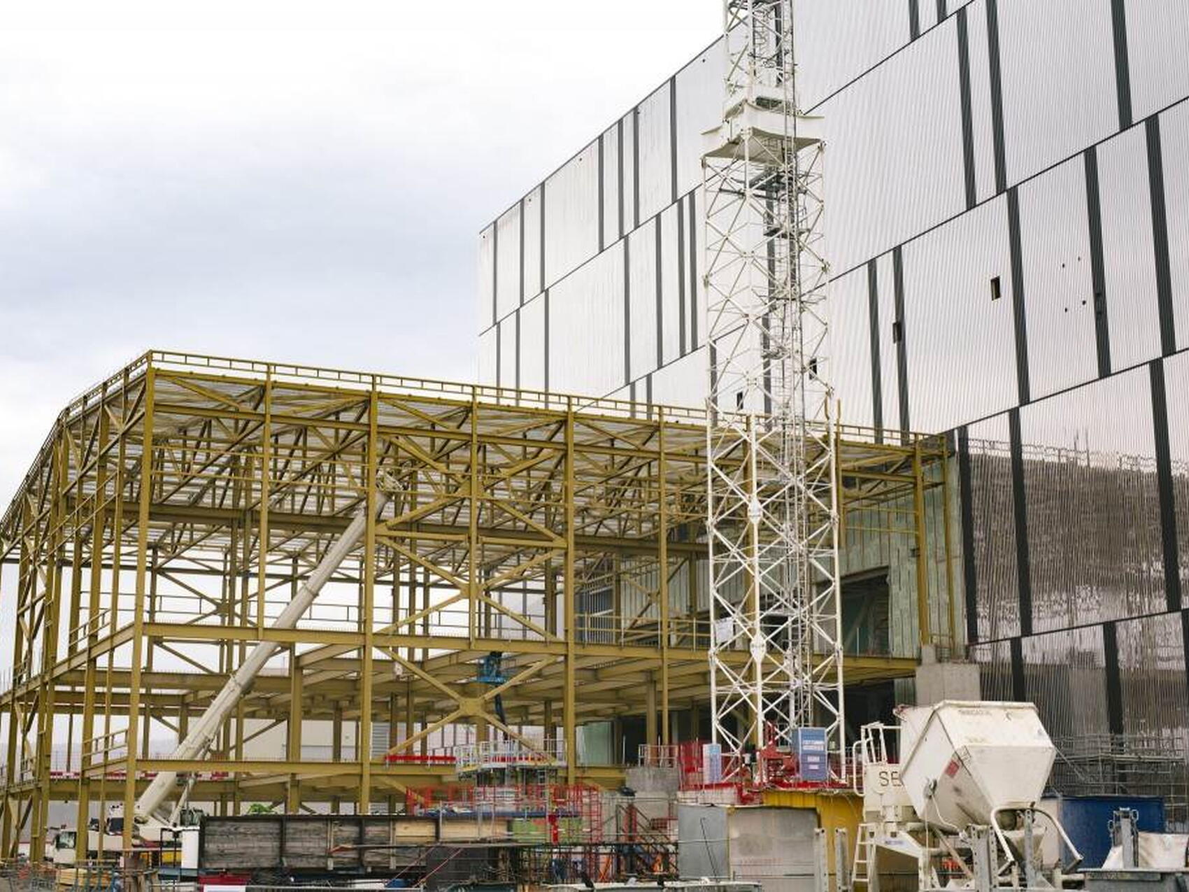 Good progress on the RF heating building