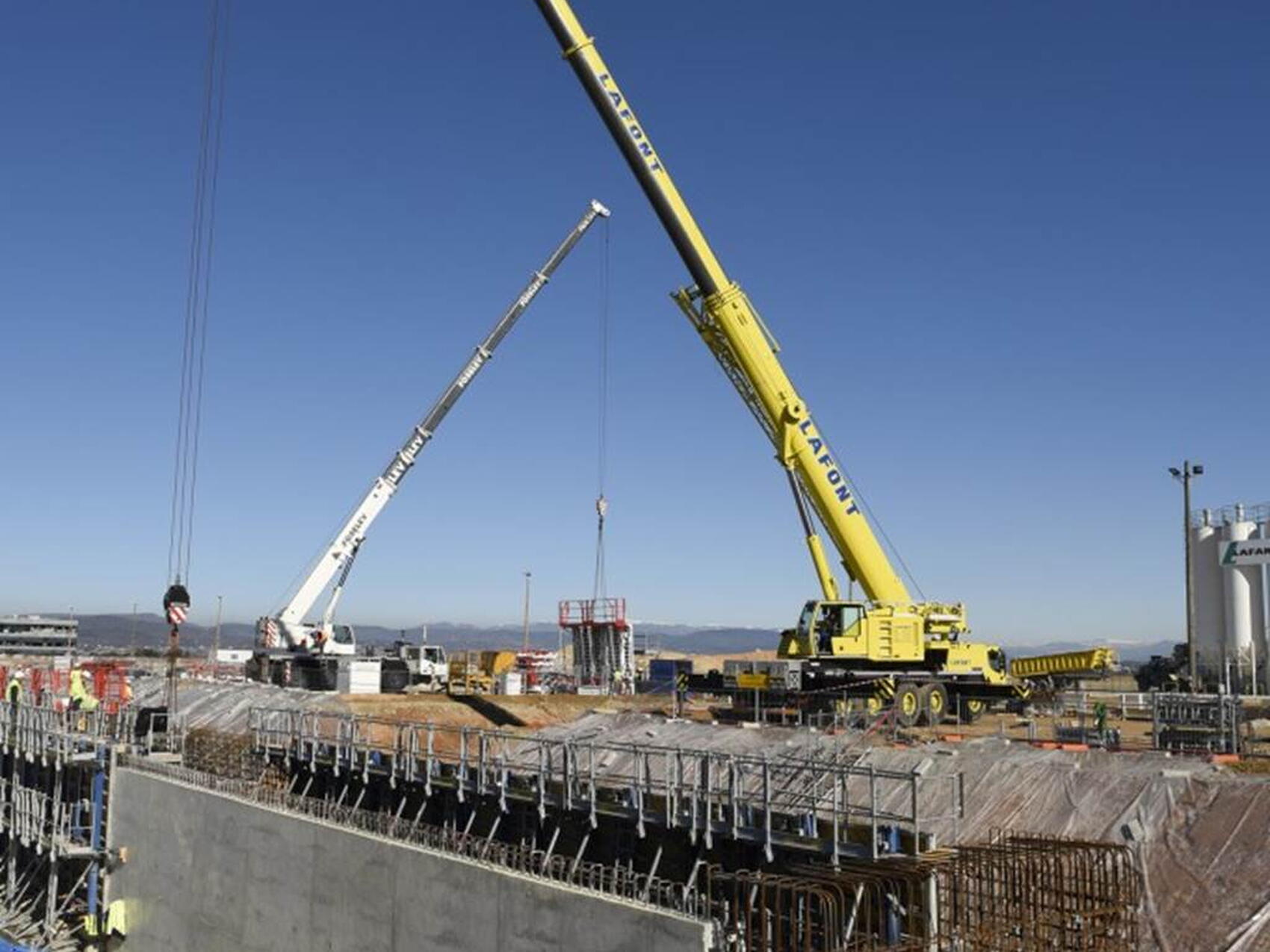 Preparing the galleries