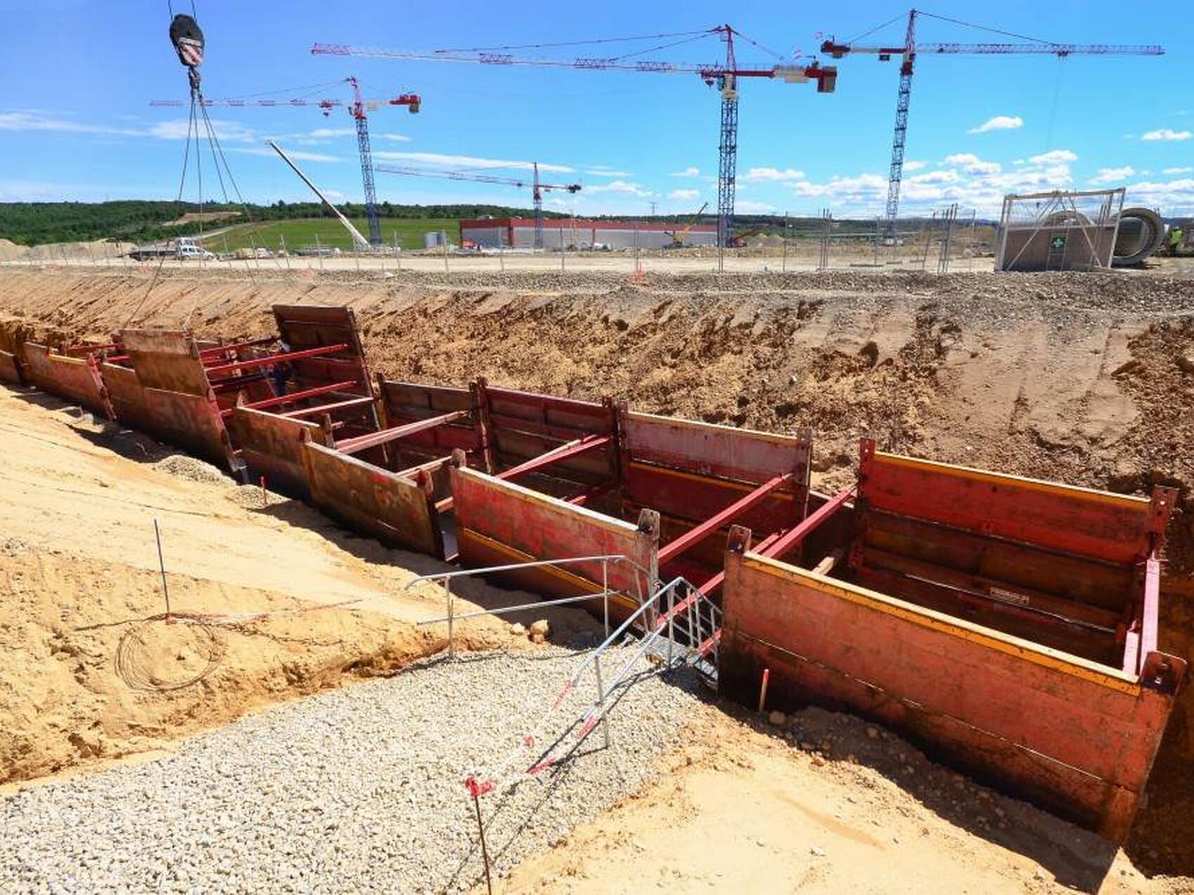 Galleries and pipes finished in July