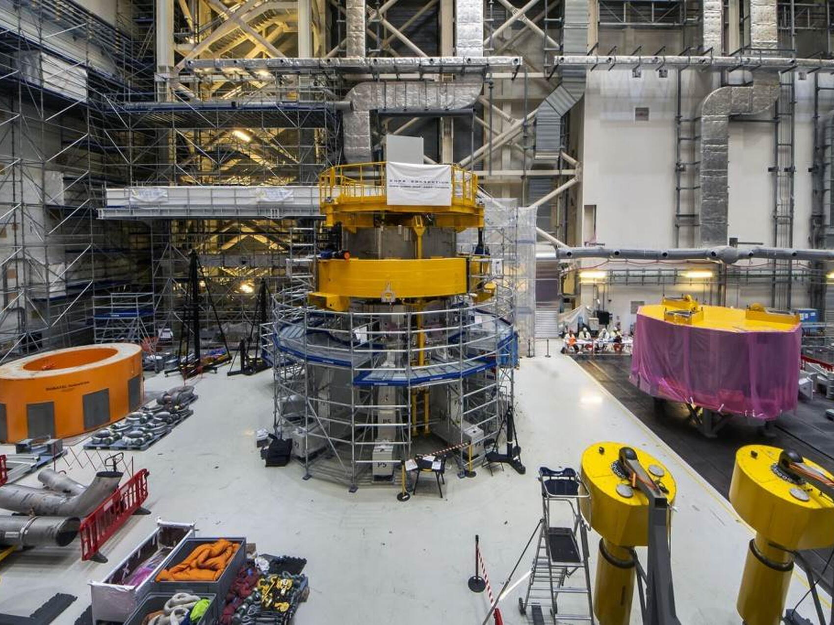 Début des activités d'assemblage pour le solénoïde centrale