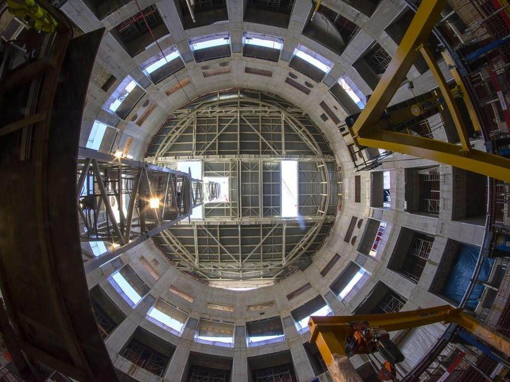 Openings for deliveries